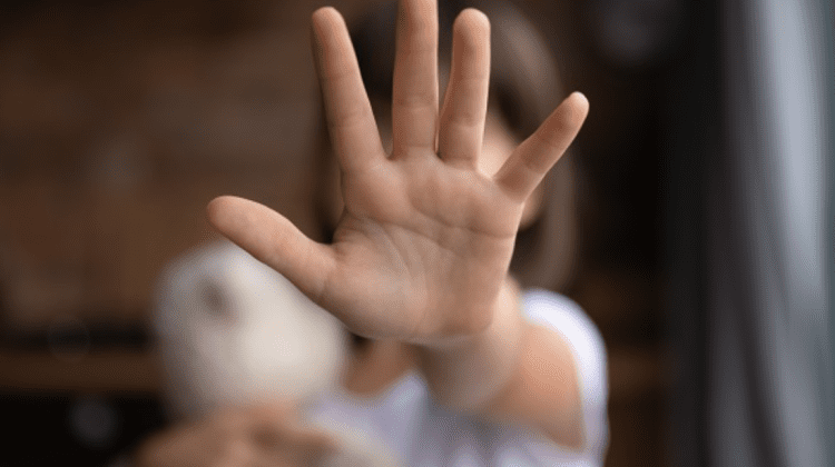 Cazul adolescentei transgender, batjocorită la școală! Tânăra s-a sinucis, anunță Angelica Frolov