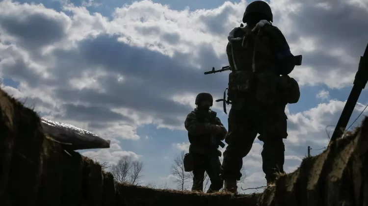 Presa: Coreea de Nord ar fabrica uniforme de iarnă pentru soldații ruși din Ucraina
