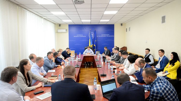 Andrei Spînu: Am solicitat prioritizarea pe la Giurgiulești a importurilor de carburanți destinați Moldovei