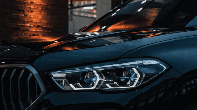 BMW va trece la următoarea generație de baterii mai ieftine pentru noua sa platformă de vehicule electrice