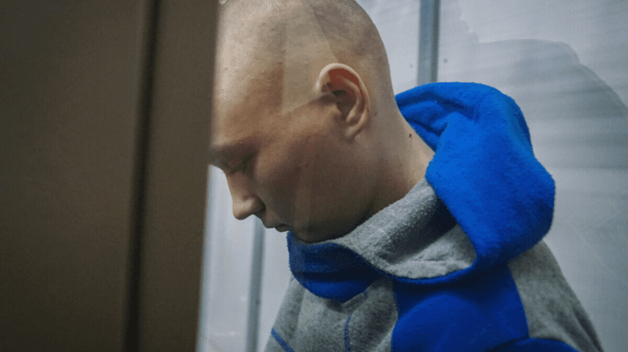VIDEO Primul militar rus judecat pentru uciderea unui civil ucrainean: Bărbatul și-a recunoscut vina