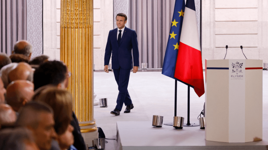 FOTO Emmanuel Macron a depus jurământul de învestire în funcția de președinte al Franței