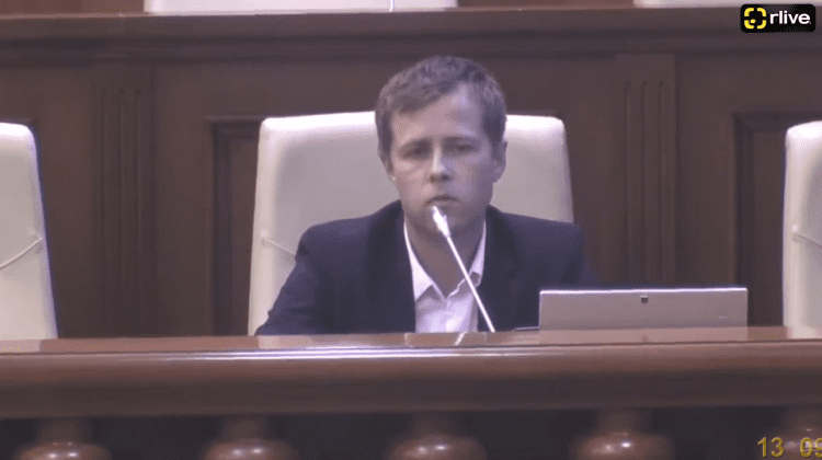 VIDEO Un procuror PCCOCS explică în Parlament cum au avut loc simularea întoarcerii creditelor de către Tauber
