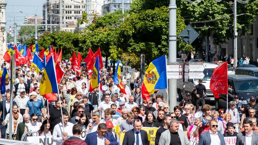 A treia zi de proteste organizate de PSRM. Socialiștii anunță că joi „vor înroși” Capitala cu manifestații