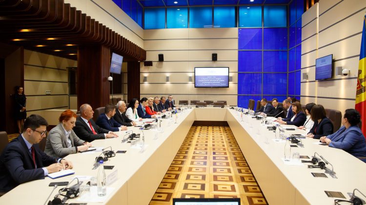 VIDEO R. Moldova și România s-au înfrățit și la nivelul comisiilor parlamentare. Au semnat un acord de colaborare
