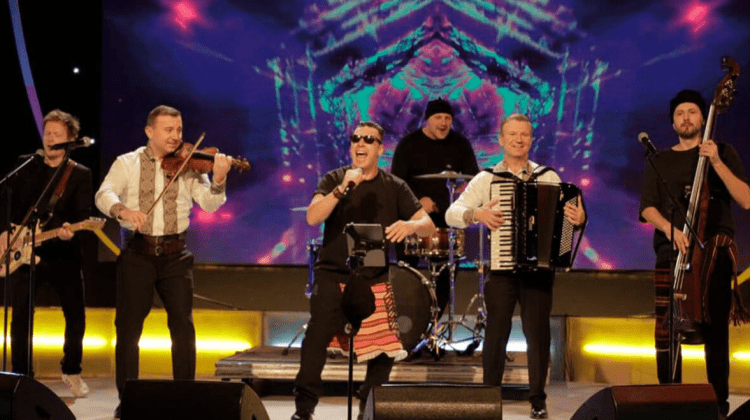 VIDEO Formația Zdob și Zdub împreună cu frații Advahov s-au calificat în finala Eurovision