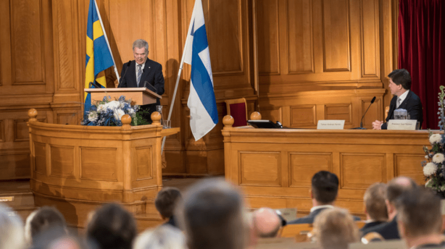 Finlanda, tot mai aproape de NATO. Parlamentul finlandez a susținut cu o majoritate covârșitoare aderare la NATO
