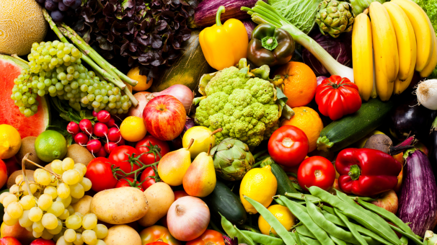 Câte fructe și legume trebuie să mâncăm în fiecare zi? Iată ce spun specialiștii