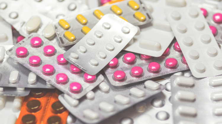 Mai mulți moldoveni s-au intoxicat în utima săptămână cu medicamente