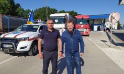 FOTO Moldova trimite opt camioane cu produse în Ucraina. Ajutorul umanitar urmează să ajungă la Odesa