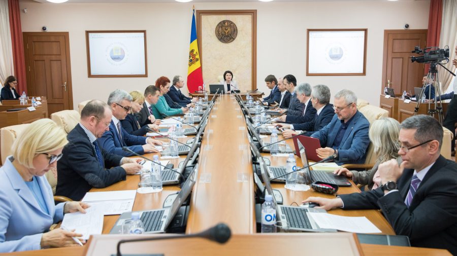 RLIVE va transmite ședința de Guvern: Se discută 14 subiecte printre care și unele secrete