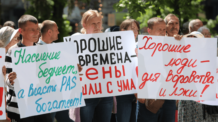 Un nou protest al opoziției unite. PCRM și Partidul „ȘOR” au cerut astăzi demisia Guvernului