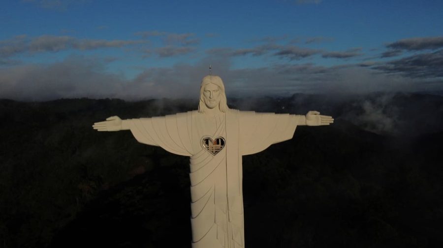 FOTO Brazilia are o nouă statuie a lui Isus. Aceasta va fi a treia cea mai înaltă statuie a lui Isus din lume