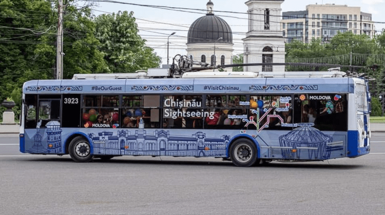 Călătorii gratuite cu troleibuzul turistic! Ce alte suprize îi așteaptă de 1 iunie pe copiii din Capitală
