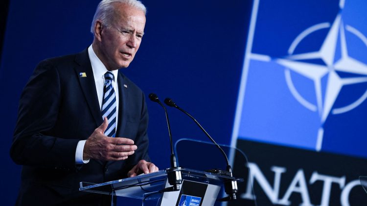 VIDEO Joe Biden o dă din nou în bară în timpul unui discurs. Liderul SUA a încurcat Elveția cu Suedia