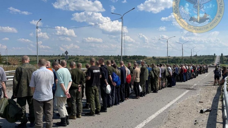 FOTO Cel mai mare schimb de prizonieri: 144 de apărători ucraineni s-au întors acasă