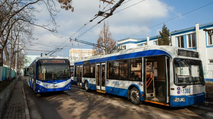 FOTO Program de lucru prelungit pentru troleibuze și autobuze! Cum vor circula în zilele de sărbătoare