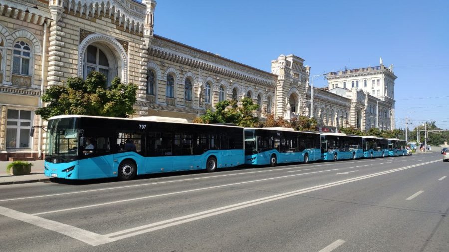 Mai multe autobuze și troleibuze urmează să ajungă la Chișinău. Când