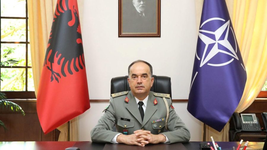 Comandantul forţelor armate din Albania a devenit preşedinte al ţării