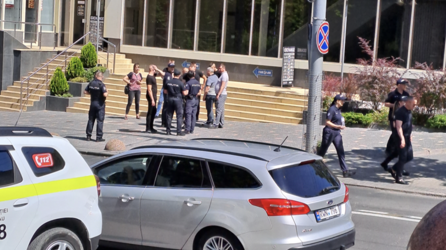Tentativă de destabilizare în Moldova. Poliția și SIS au depistat circa 100 de indivizi atletici