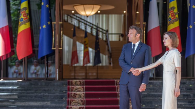 Mesajul Maiei Sandu după întâmpinarea lui Macron la Chișinău: Lucrăm la consolidarea cooperării Moldovei cu Franța