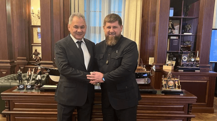 Șoigu îi dă ordine lui Ramzan Kadîrov. Liderul cecen a mers la Moscova să afle ce urmează în Ucraina