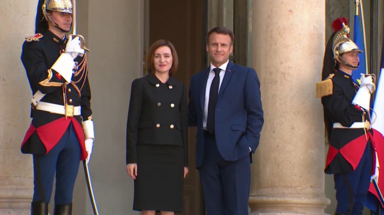 Eveniment de anvergură la Chișinău. Maia Sandu îl primește pe Emmanuel Macron. Urmărește pe RLIVE.MD și RLIVE TV