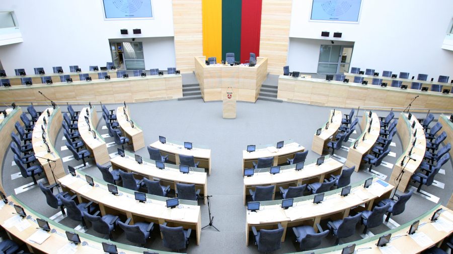 Vor studia experiența Lituaniei de aderare la UE. Un grup de deputați moldoveni vor petrece trei zile la Vilnius