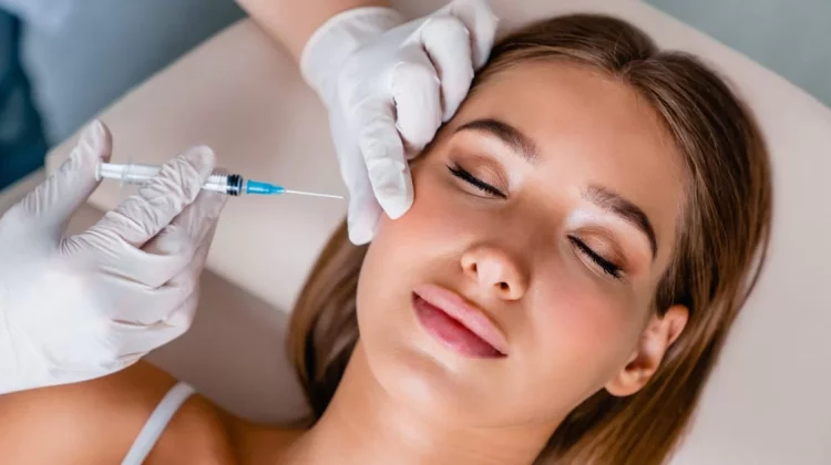Rusoaicele ajung să simtă pe propria piele efectele războiului din Ucraina. Clinicile din Rusia rămân fără botox