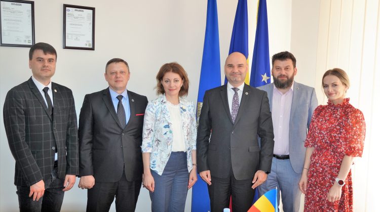 Conducerea Autorității Electorale Permanente a României, în vizită la Chișinău. S-a văzut cu președinta CEC
