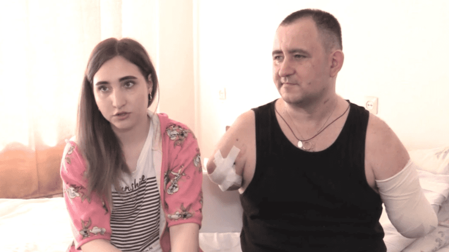 VIDEO Și-a pierdut mâinile la Mariupol, nu și iubirea. Povestea unui militar care a trecut prin infernul de la Azvostal