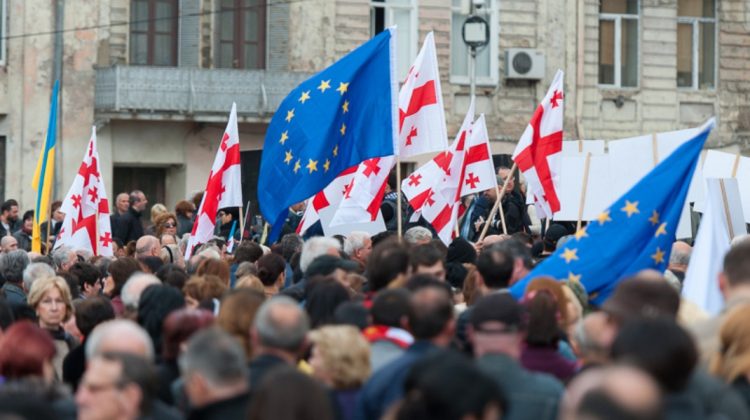 Franţa se declară gata să „însoţească” Georgia spre statutul de ţară candidată la UE