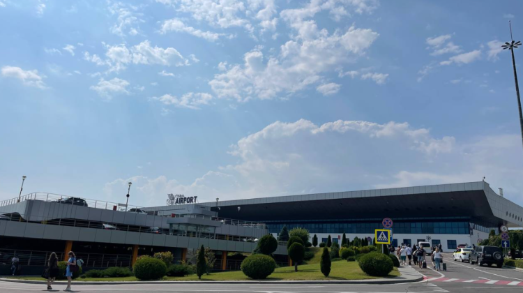 De azi, Aeroportul Internațional Chișinău este în gestiunea statului. Guvernarea tace