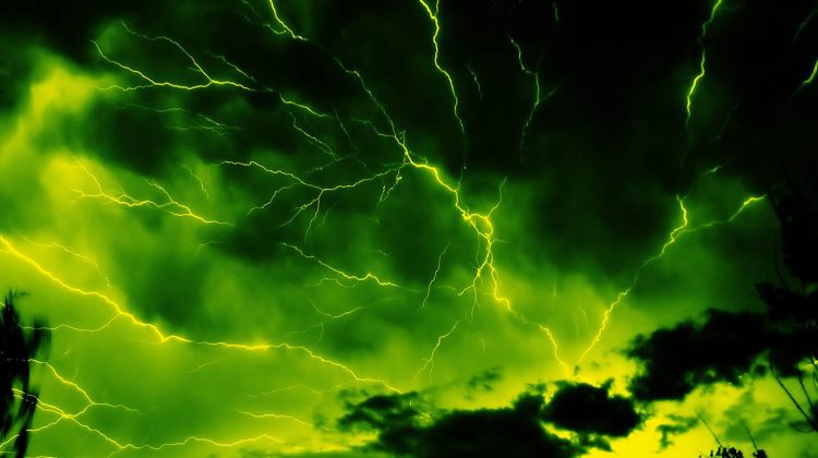 O „furtună verde” spectaculoasă a fost observată în SUA. Ce spun specialiștii