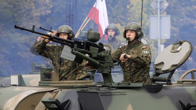 Polonia își întărește armata și recrutează 15.000 de soldați, de teama unui atac rusesc