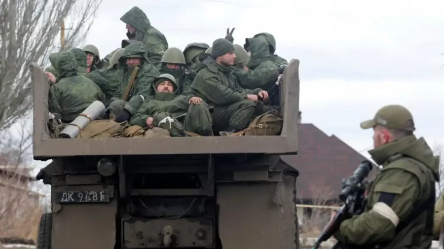Presa ucraineană: „Rusia caută urgent 20.000 de soldați care vor să moară”