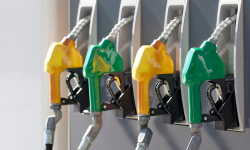 Carburanții – tot mai ieftini! Benzina va costa cu 11 bani mai puțin