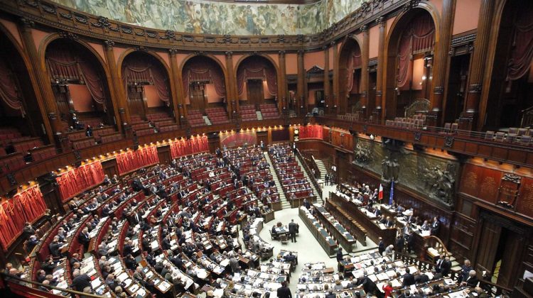 Președintele Italiei a dizolvat Parlamentul. Urmează alegeri anticipate