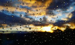 Ați așteptat momentul? Meteorologii anunță când vin ploile în Moldova