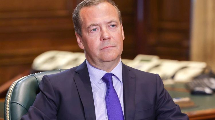 Dmitri Medvedev, mesaj către Europa: Gazul va ajunge la 5.000 de euro până la sfârșitul anului