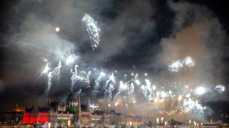 Guvernul ungar a demis meteorologii pentru prognoza care a dus la anularea focului de artificii de Ziua Naţională
