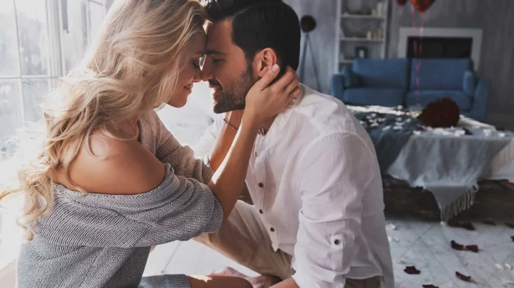 Top 12 lucruri pe care le apreciază bărbații la femei. Se vorbește despre sâni, buze și păr?