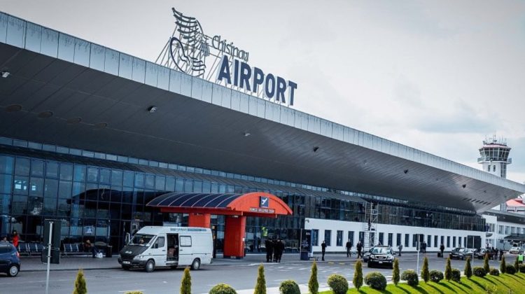FOTO „Scandal” în Aeroportul de la Chișinău. Ce spun funcționarii vamali despre caz