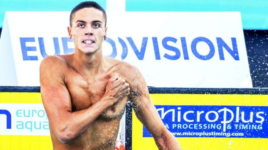 Cât a primit înotătorul David Popovici pentru doborârea recordului mondial, la Campionatul European