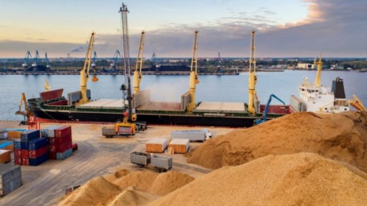 Turcia: Alte trei nave cu cereale vor pleca vineri din Ucraina