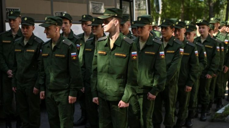 Kremlinul vrea carne tânără! Rusia planifică să mobilizeze 90 de mii de soldați