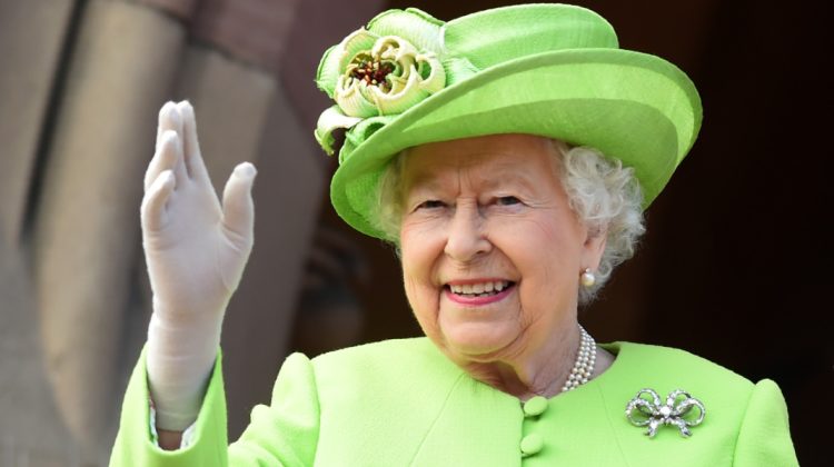 Premieră pentru Marea Britanie! Regina Elisabeta a II-a nu va numi noul premier la Londra, ci în Scoția