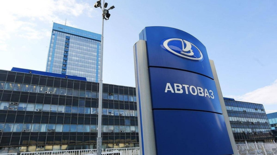 Cel mai mare producător de automobile din Rusia oferă 3 mii de dolari pentru plecări voluntare din companiei