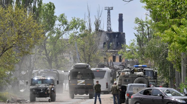 Rușii au reluat bombardarea orașului Harkov. Cel puțin cinci morți și șapte răniți. Oamenii, îndemnați să se baricadeze