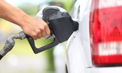 Prețuri mai mici ale carburanților – anunțate de ANRE. Benzina va costa cu 5 bani mai puțin